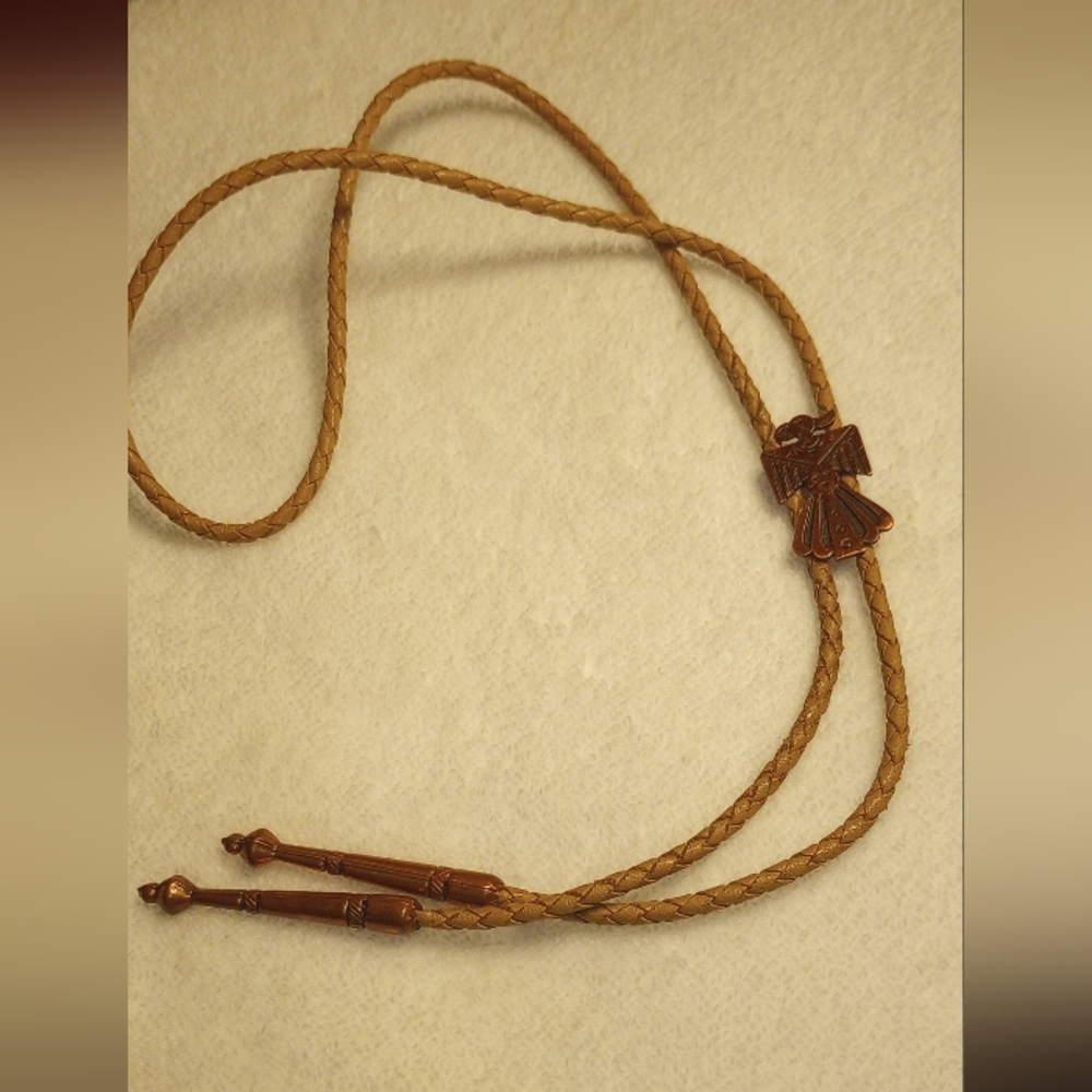 Vintage Bell Tradiñg Post Solid Copper Native American Thunderbird Bolo Tie - Picture 2 of 5